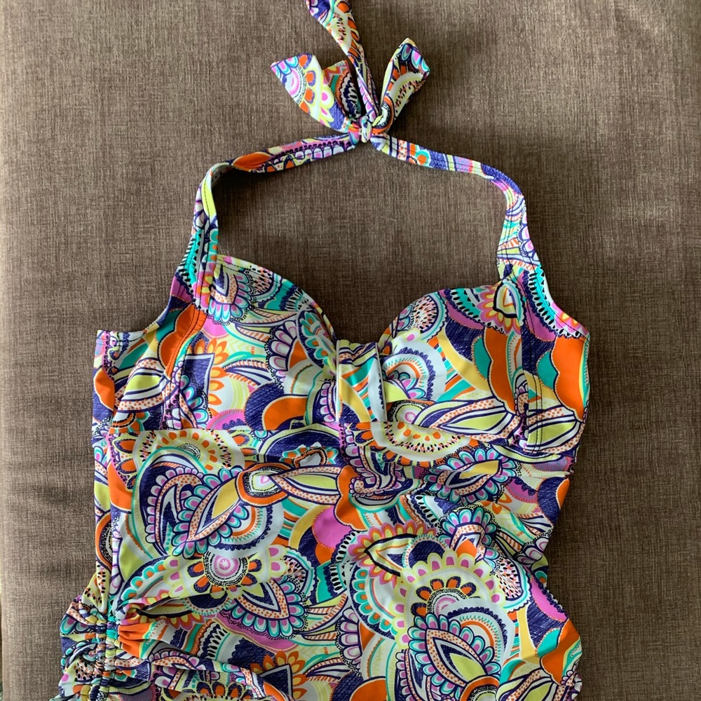 Croft & Barrow tropical print tanking top